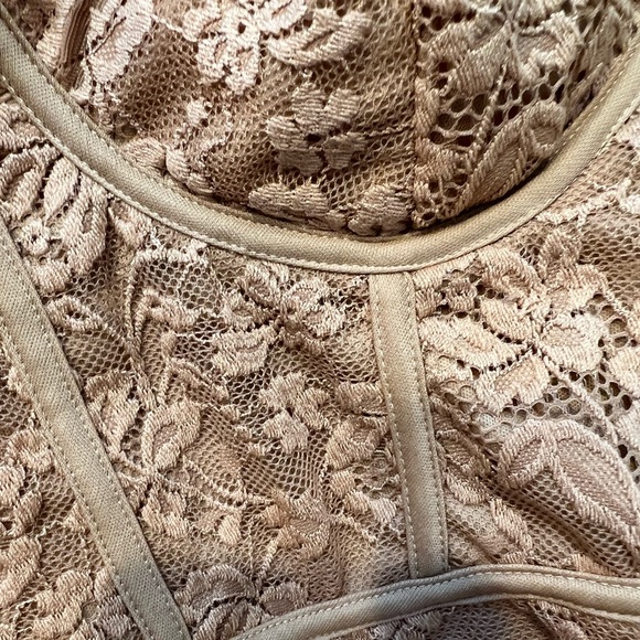 Sexy Camel bodysuit - Picture 5 of 5